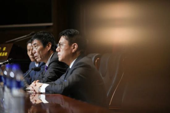 国产激情在线播放